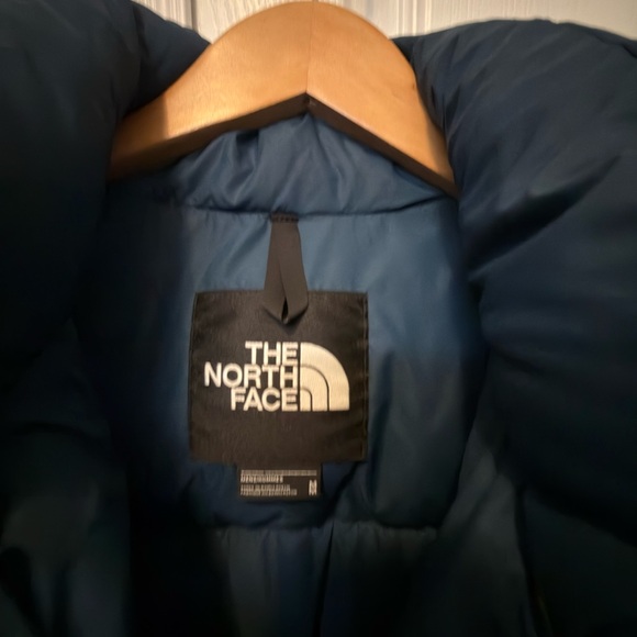 The North Face Navy Insulated Jacket - Picture 2 of 2